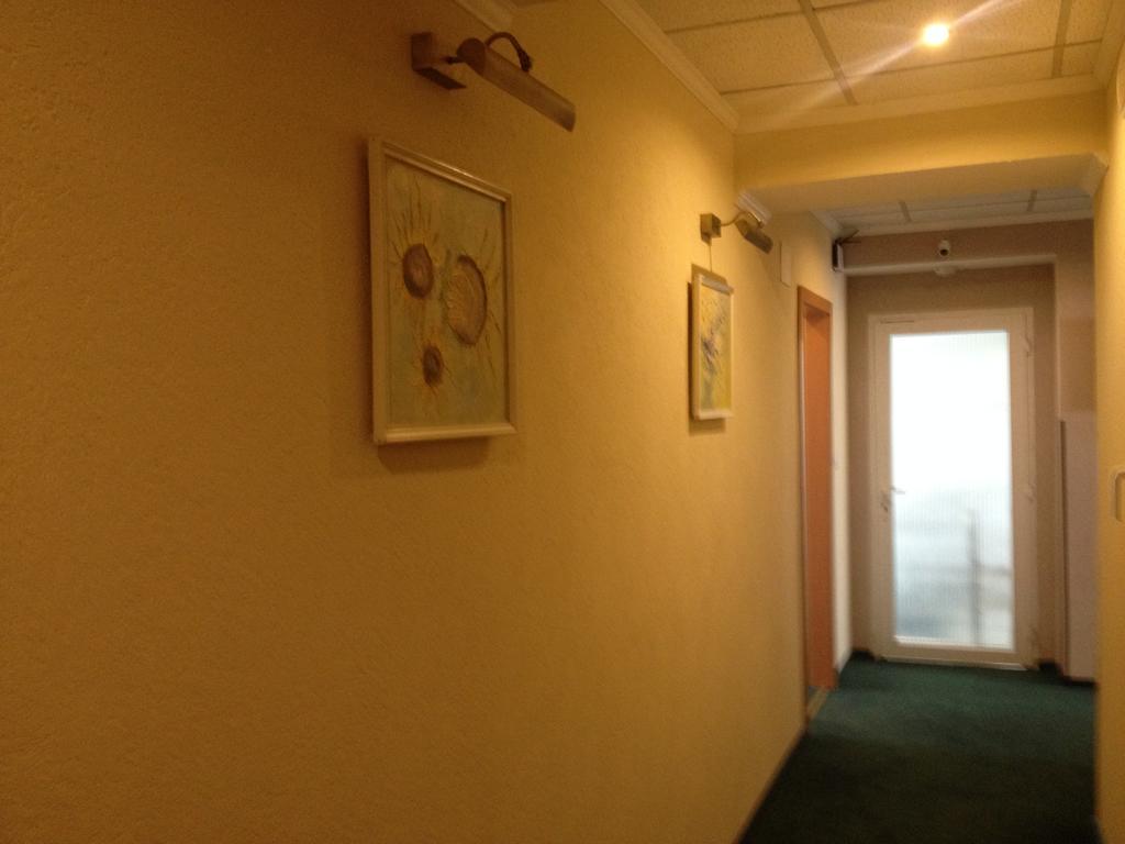 Artmotel & Bistro Haţeg Zewnętrze zdjęcie