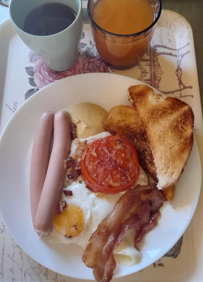 Artmotel & Bistro Haţeg Zewnętrze zdjęcie