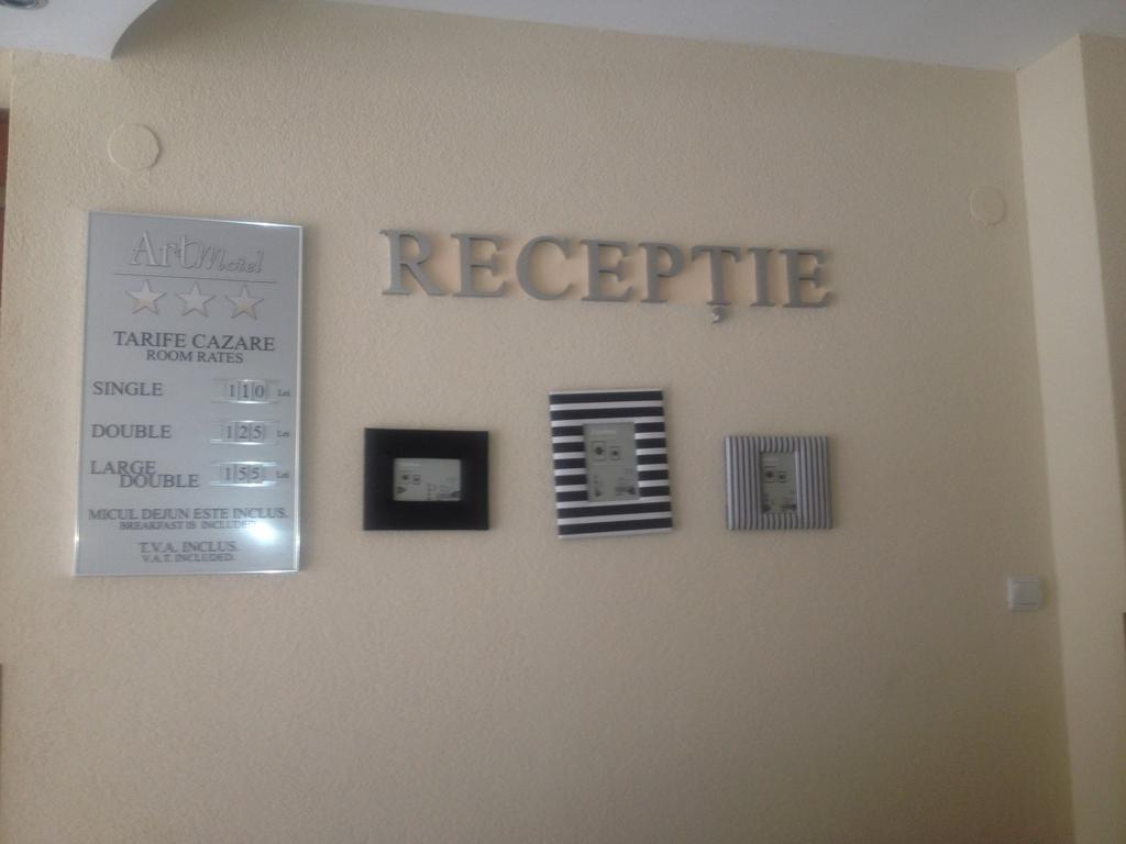 Artmotel & Bistro Haţeg Zewnętrze zdjęcie