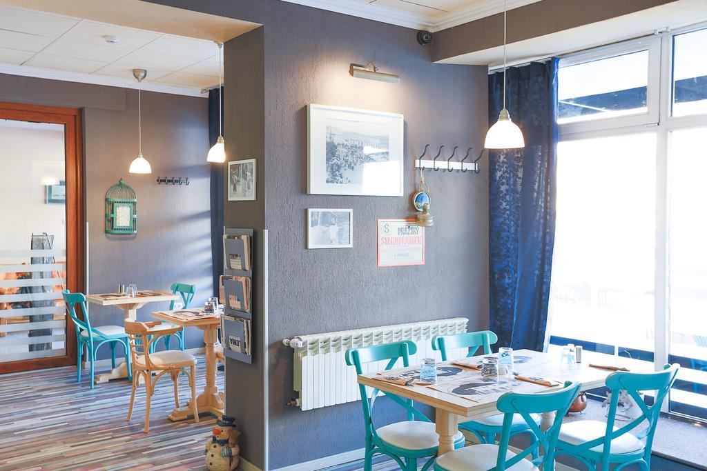 Artmotel & Bistro Haţeg Zewnętrze zdjęcie
