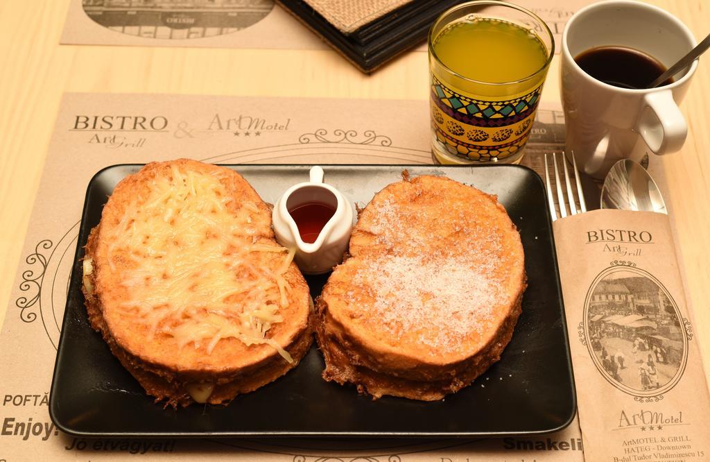 Artmotel & Bistro Haţeg Zewnętrze zdjęcie